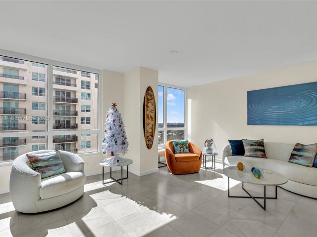 Apartment for sale  Unit #1618N - photo 7500722