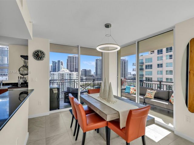 Apartment for sale  Unit #1618N - photo 7500724