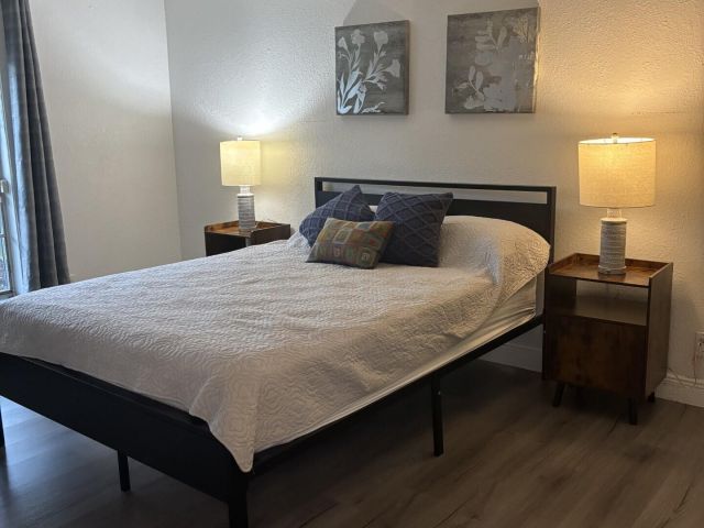 Home for rent at 5048 Heatherhill Lane 2 - photo 6894757