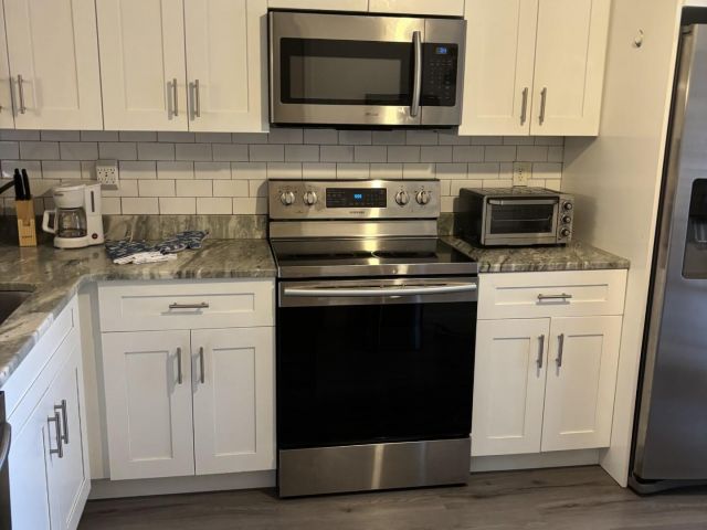 Home for rent at 5048 Heatherhill Lane 2 - photo 6894773