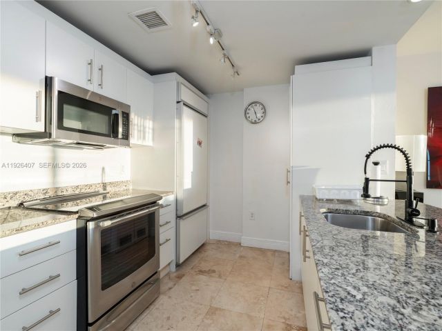 Apartment for sale  Unit #527 - photo 6869074