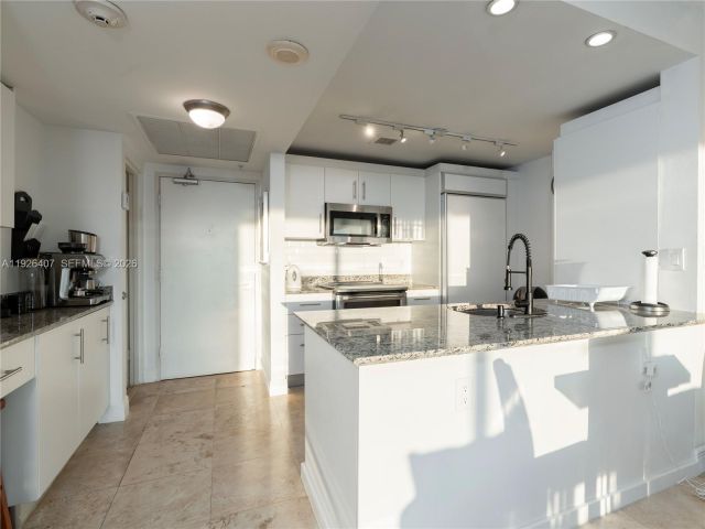 Apartment for sale  Unit #527 - photo 6869075