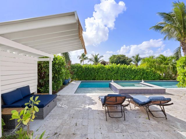 Home for rent at 391 SE 7th Avenue - photo 6893522