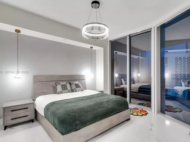 2-bedroom condo for sale in Miami - 851 NE 1st Ave 4009 - MondialRealty