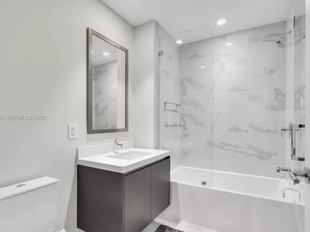 2-bedroom condo for sale in Miami - 851 NE 1st Ave 4009 - MondialRealty