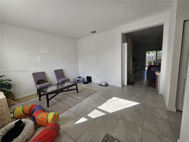 3-bedroom home for rent in Homestead - 2637 SE 17th St 2637 - MondialRealty