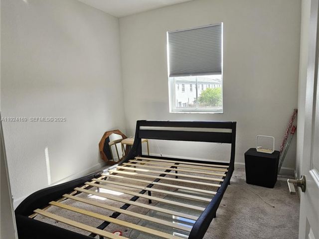 3-bedroom home for rent in Homestead - 2637 SE 17th St 2637 - MondialRealty