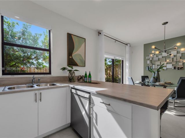 3-bedroom home for sale in Homestead - 12980 SW 233rd Ter - MondialRealty