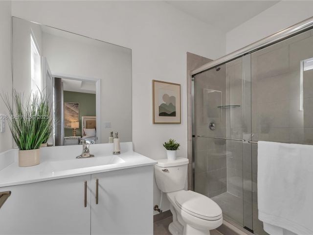 3-bedroom home for sale in Homestead - 12980 SW 233rd Ter - MondialRealty