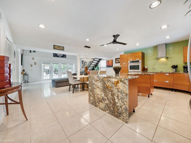 Home for sale at 2533 Bessie Street - photo 6873184