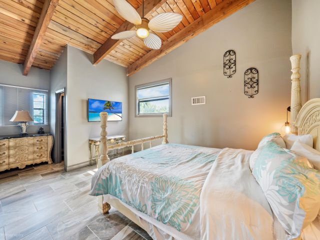 Home for sale at 2533 Bessie Street - photo 6873188