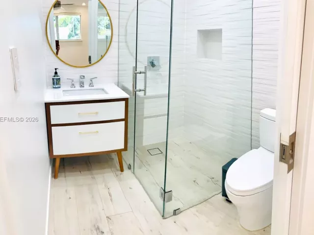 4-bedroom home for rent in Miami - 19340 NE 18th Ct - MondialRealty