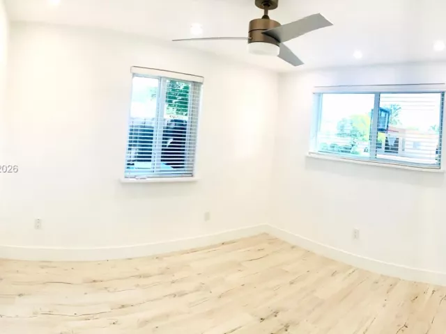 4-bedroom home for rent in Miami - 19340 NE 18th Ct - MondialRealty