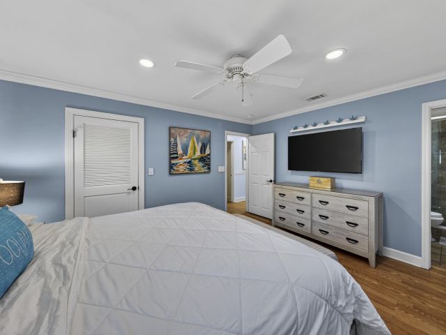 Home for sale at 1248 SE 8th Street - photo 6909718