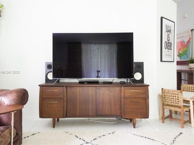 Home for rent at 5449 Grande Palm Circle - photo 6869894