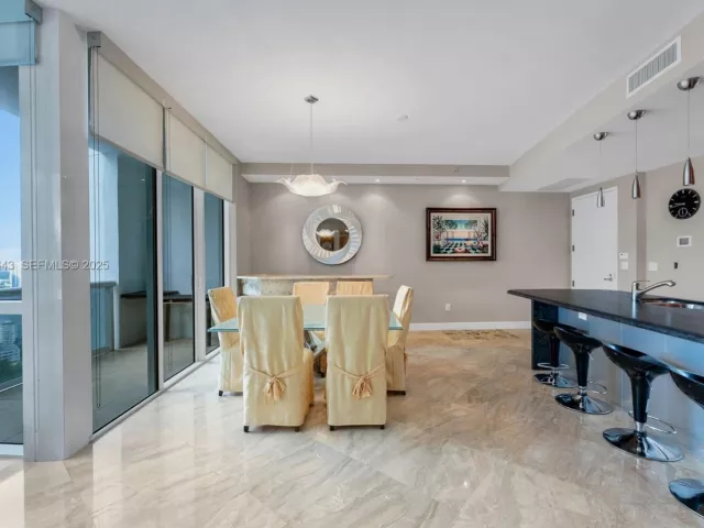 2-bedroom condo for sale in Sunny Isles Beach - 18201 Collins Ave 3907 - MondialRealty