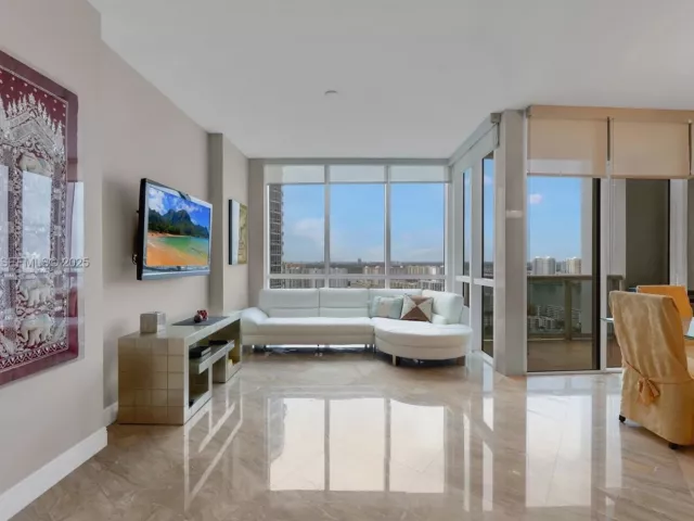 2-bedroom condo for sale in Sunny Isles Beach - 18201 Collins Ave 3907 - MondialRealty