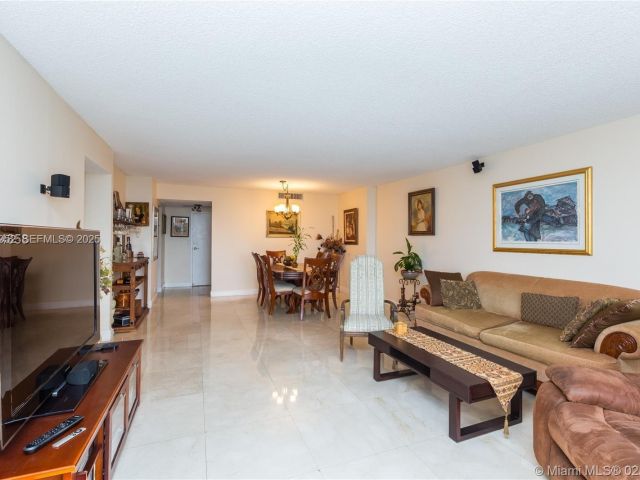 2-bedroom condo for sale in Hallandale Beach - 2500 PARKVIEW DR 1207 - MondialRealty