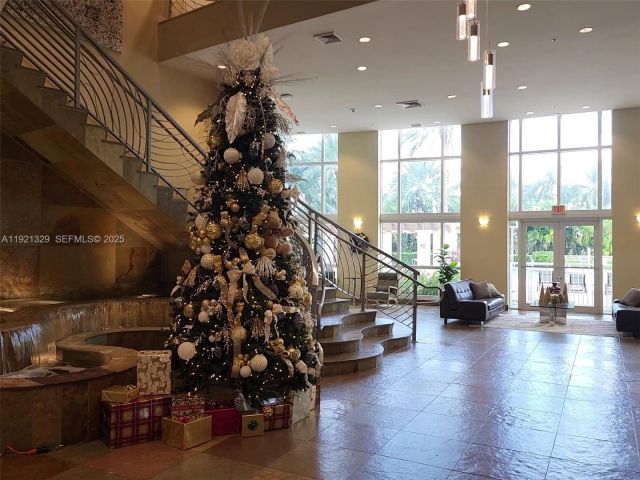 2-bedroom condo for sale in Hallandale Beach - 1755 E Hallandale Beach Blvd 305E - MondialRealty