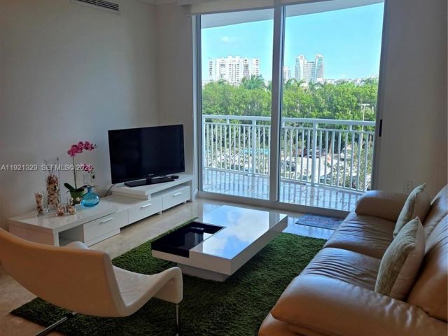 2-bedroom condo for sale in Hallandale Beach - 1755 E Hallandale Beach Blvd 305E - MondialRealty