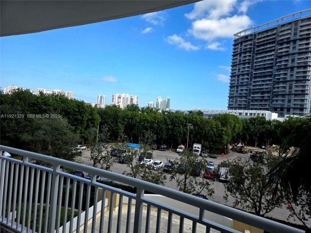 2-bedroom condo for sale in Hallandale Beach - 1755 E Hallandale Beach Blvd 305E - MondialRealty