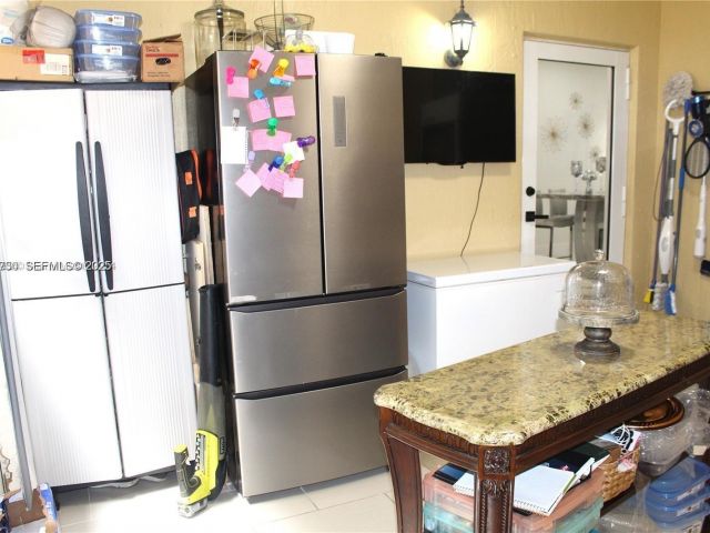 3-bedroom home for sale in Homestead - 1209 NE 32nd Ave - MondialRealty