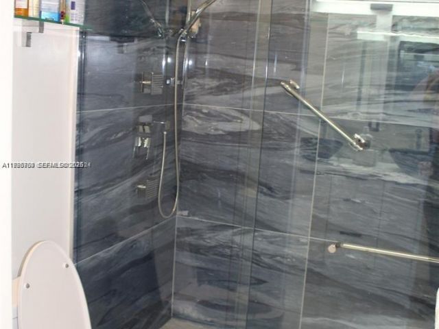 3-bedroom home for sale in Homestead - 1209 NE 32nd Ave - MondialRealty