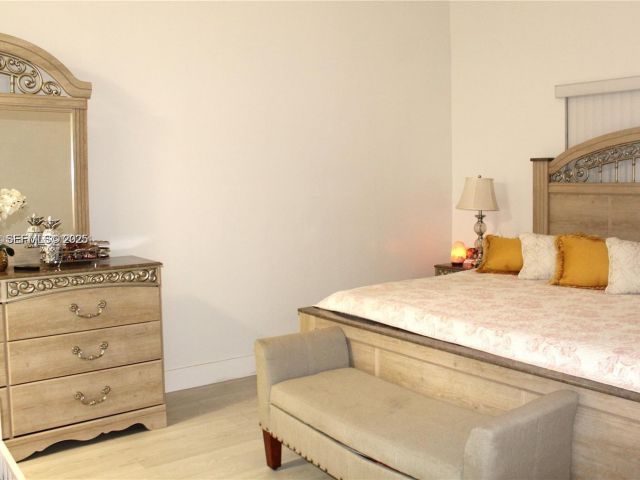 3-bedroom home for sale in Homestead - 1209 NE 32nd Ave - MondialRealty