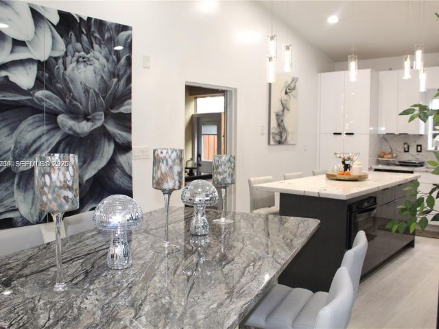 3-bedroom home for sale in Homestead - 1209 NE 32nd Ave - MondialRealty