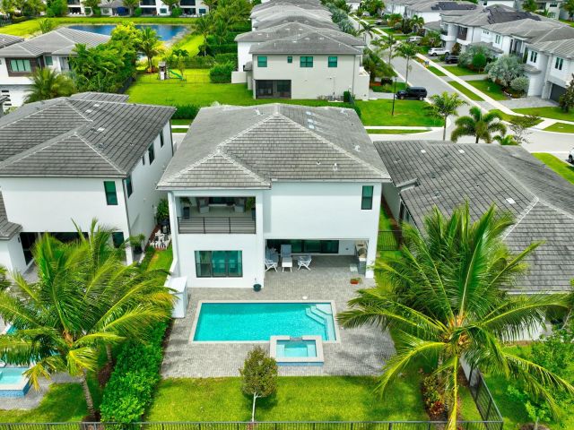 Home for rent at 17222 Blue Bayou Drive - photo 6901658