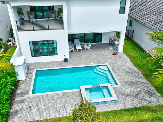 Home for rent at 17222 Blue Bayou Drive - photo 6901659