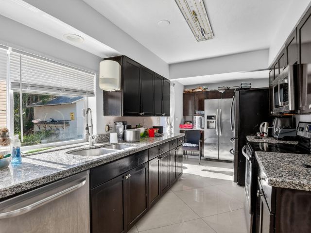 Home for sale at 256 SW 11th Place - photo 6894740