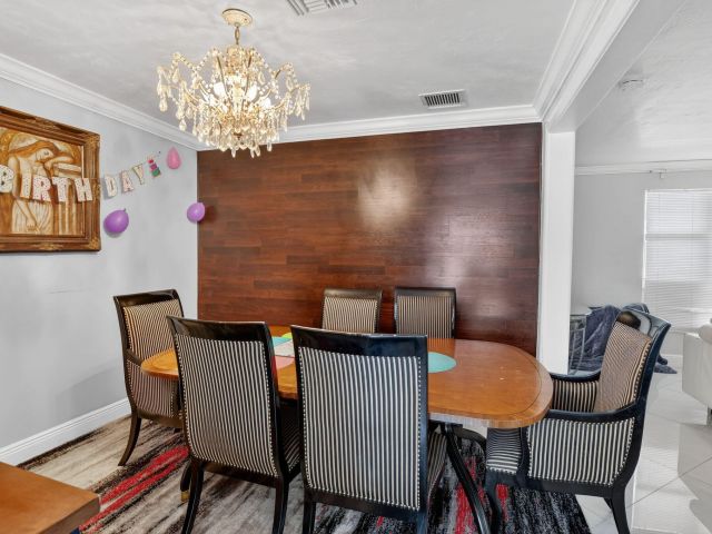 Home for sale at 256 SW 11th Place - photo 6894743