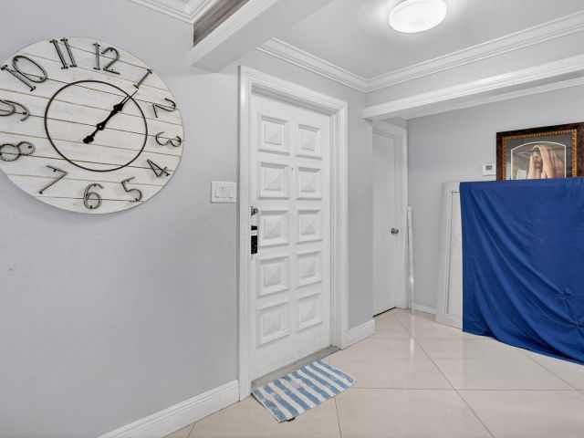 Home for sale at 256 SW 11th Place - photo 6894750