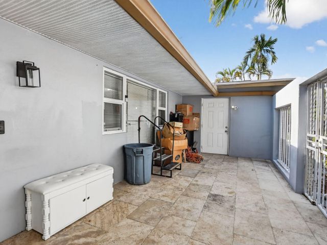 Home for sale at 256 SW 11th Place - photo 6894752