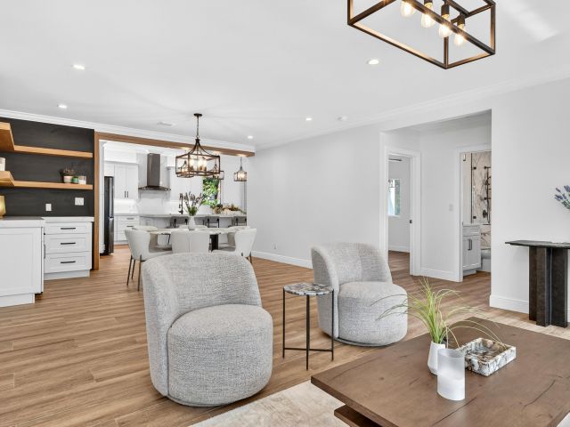 Home for sale at 301 Pilgrim Road - photo 6905132