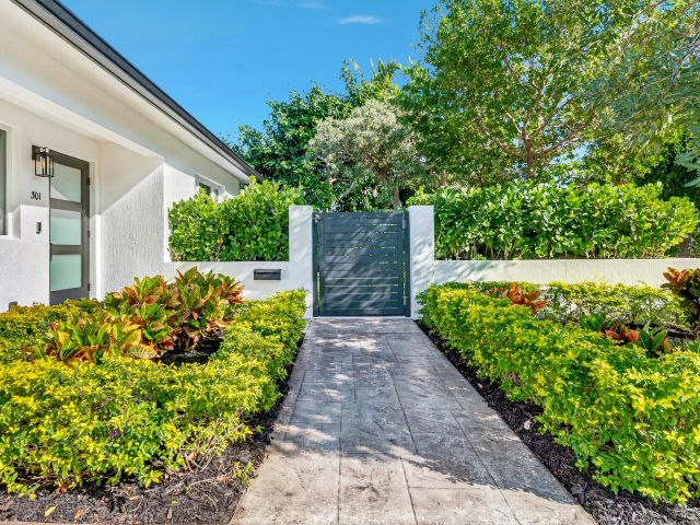 Home for sale at 301 Pilgrim Road - photo 6905134