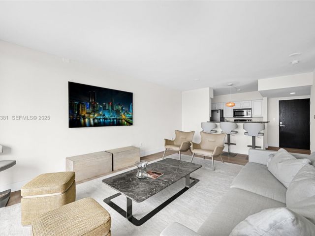 Apartment for rent  Unit #1908 - photo 7511498