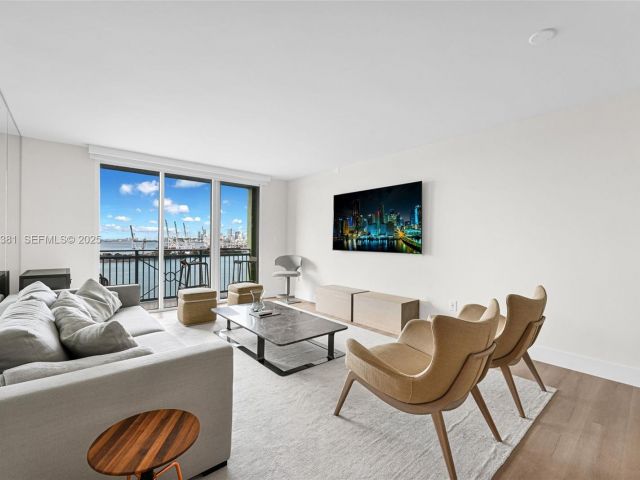 Apartment for rent  Unit #1908 - photo 7511499