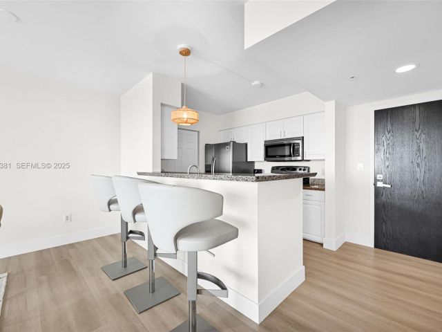 Apartment for rent  Unit #1908 - photo 7511504