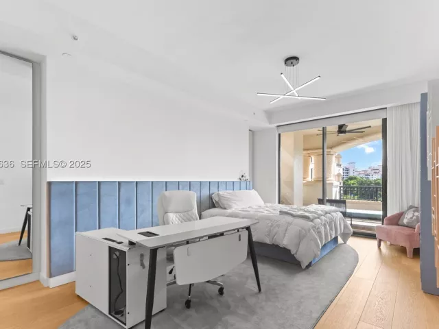 3-bedroom condo for sale in Miami Beach - 6800 Fisher Island Dr 6842 - MondialRealty