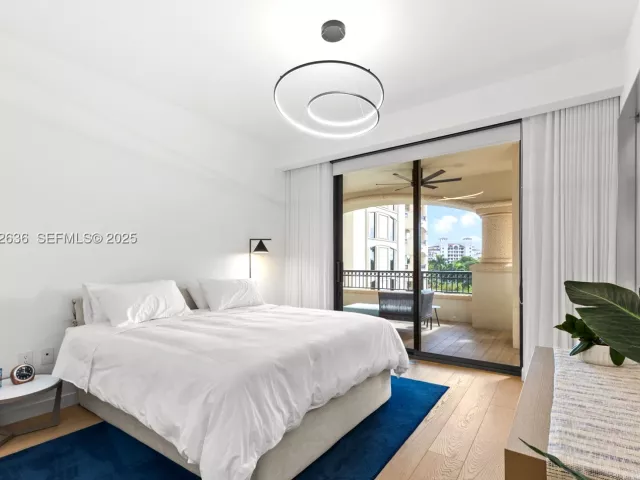 3-bedroom condo for sale in Miami Beach - 6800 Fisher Island Dr 6842 - MondialRealty