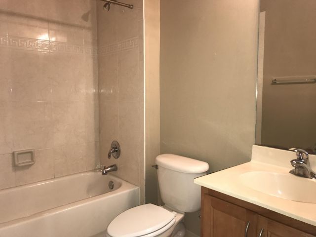 Home for rent at 990 Millbrae Court 1 - photo 6894208