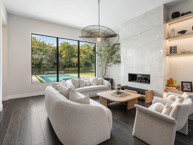 Home for sale at 17464 Ponte Chiasso Drive - photo 6895023