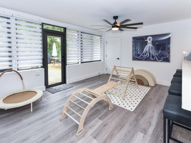 Home for rent at 700 SW 4th Street - photo 6898709