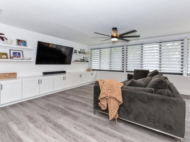 Home for rent at 700 SW 4th Street - photo 6898710