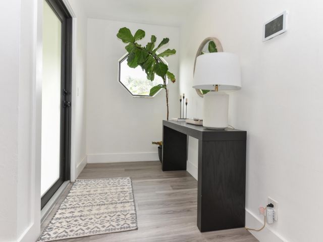 Home for rent at 700 SW 4th Street - photo 6898721