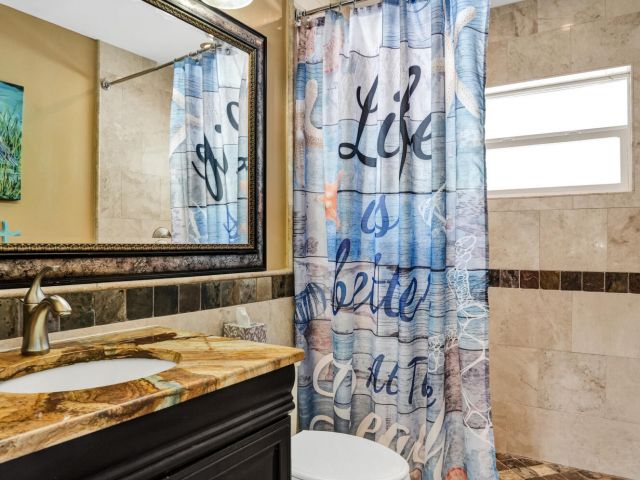 Home for rent at 1433 NE 27th Street - photo 6893484