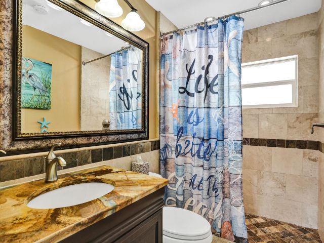 Home for rent at 1433 NE 27th Street - photo 6893485