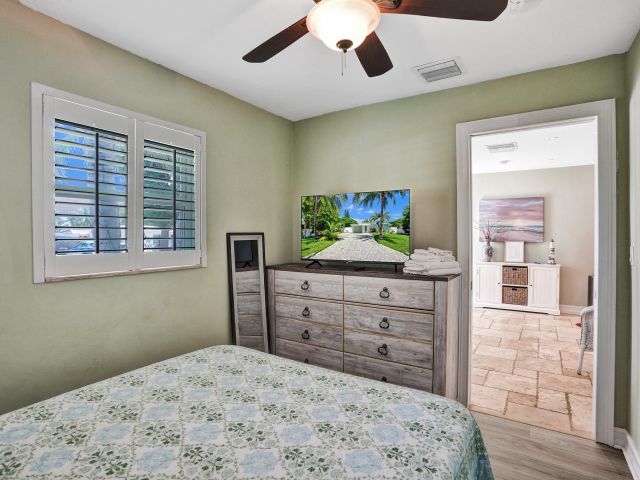 Home for rent at 1433 NE 27th Street - photo 6893487